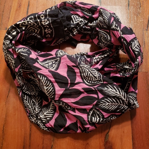 Accessories - Scarf Accessories - Scarf
